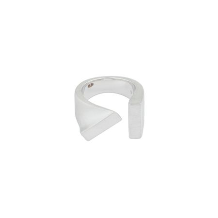 Tom Wood Асимметричное кольцо незамкнутой формы Tilt Ring из серебра