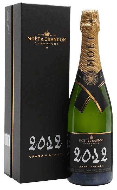 Moet and Chandon Grand Vintage Extra Brut Champagne AOC (gift box)