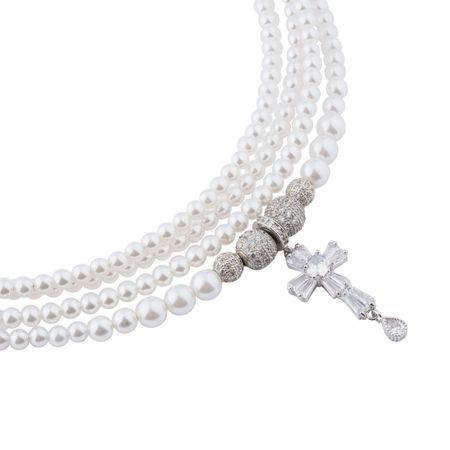 Ellen Conde Многослойное жемчужное ожерелье с циркониевым крестом