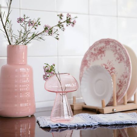 Ваза Грибочек прозрачная розовая 750₽