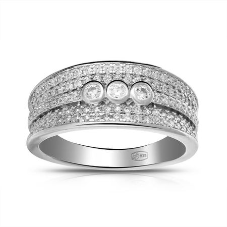 Кольцо из серебра с фианитами 1390₽