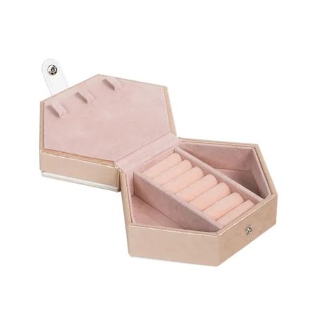 Шкатулка для ювелирных украшений из искусственной кожи 650₽