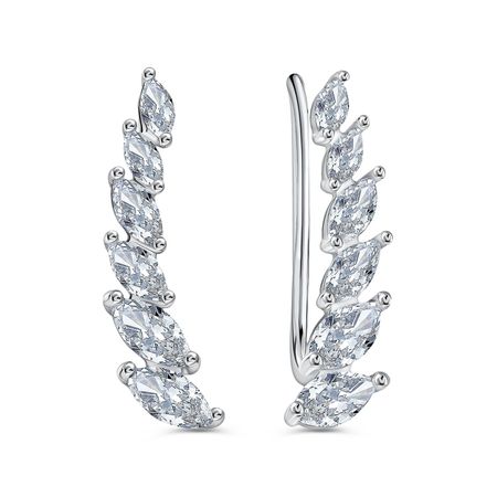 Серебряные серьги с фианитами 1490₽