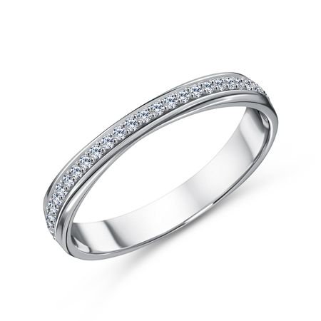 Серебряное кольцо с фианитами 770₽