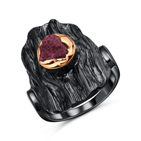 Серебряное кольцо с рубином позолотой и черным родированием из коллекции Калипсо 3990₽