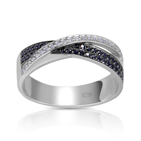 Кольцо из серебра с фианитами 1590₽