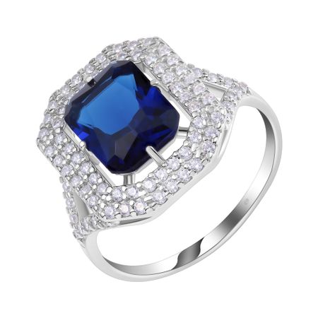 Кольцо из серебра с сапфиром и фианитами 2590₽