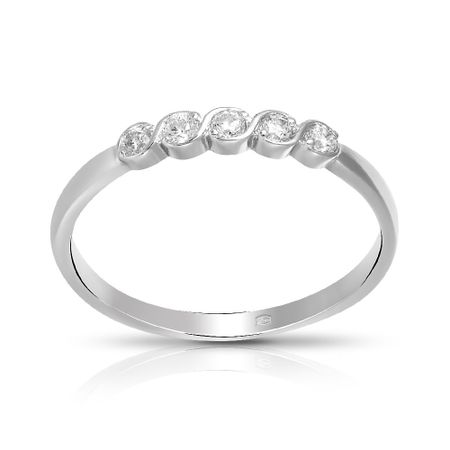 Кольцо из серебра с фианитами 990₽