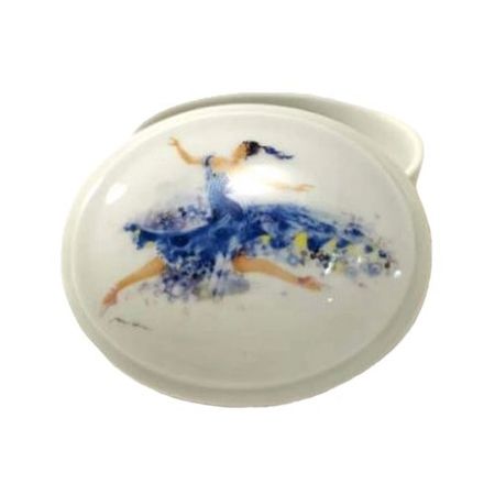 Фарфоровая шкатулка Фея резвости 4890₽