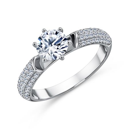 Серебряное кольцо с фианитами 790₽