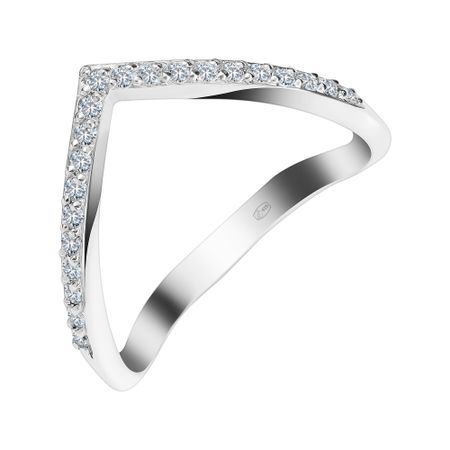 Кольцо из серебра с фианитами 800₽