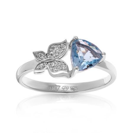 Кольцо из серебра с ювелирным кристаллом и фианитами 490₽