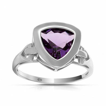 Кольцо из серебра с ювелирным кристаллом 790₽