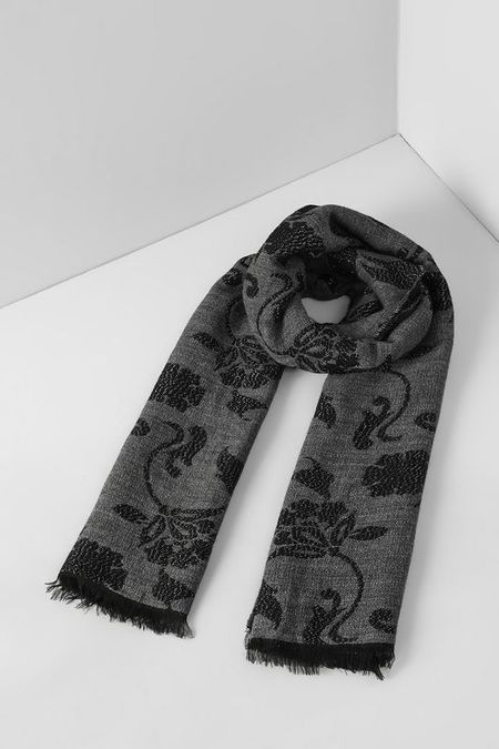 Шарф с цветочным принтом Apart 1567₽