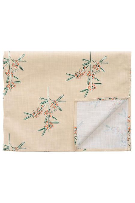 Дорожка на стол с принтом Обед рябинника 45х150 см Tkano 592₽