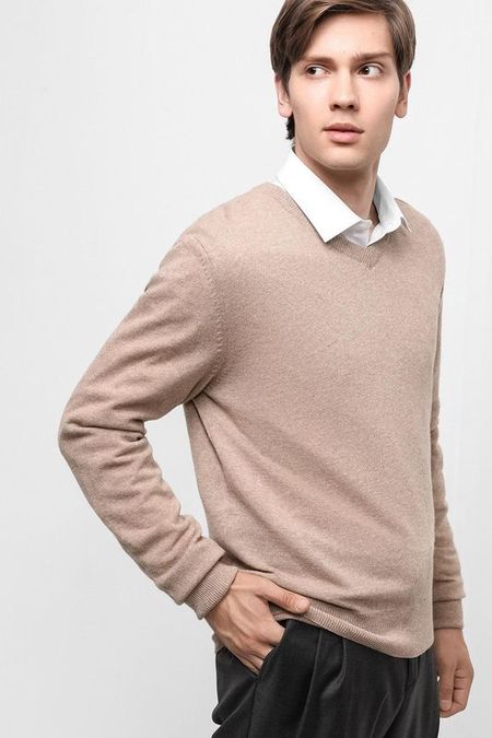 Однотонный пуловер из шерсти DMolina 4507₽