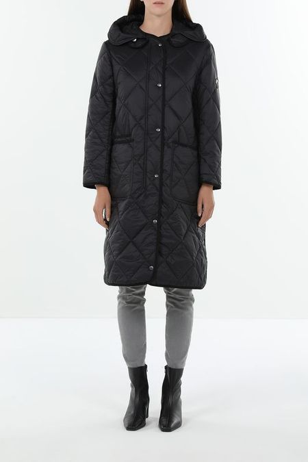 Пальто стеганое с карманами и капюшоном BELUCCI 11990₽