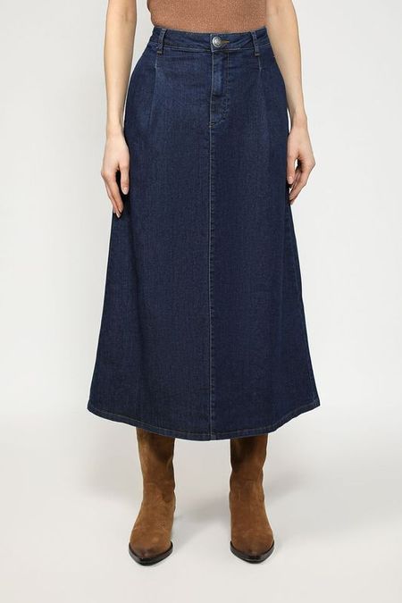 Юбка джинсовая с защипами расклешенная More &More