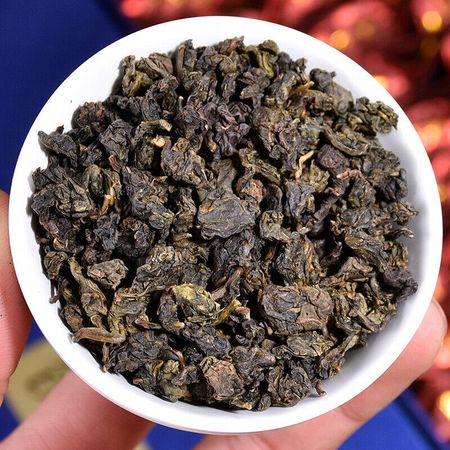 150 г молочного улуна, листового улуна