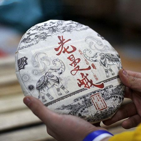 357 г Юньнань Пуэр Сырой чайный пирог Лаоманэ Пуэр Шэнча Органический зеленый чай Пуэр