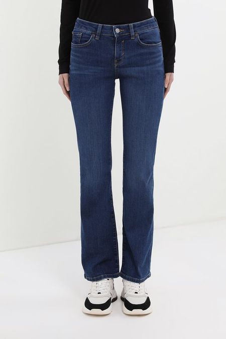 Джинсы с эффектом потертости Esprit Casual 6990₽