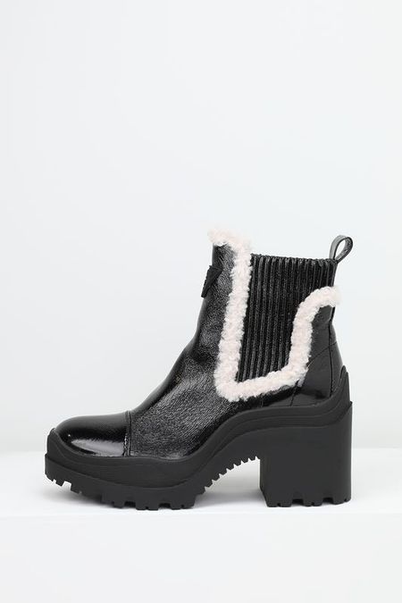 Полусапоги-челси на каблуке Guess 14992₽