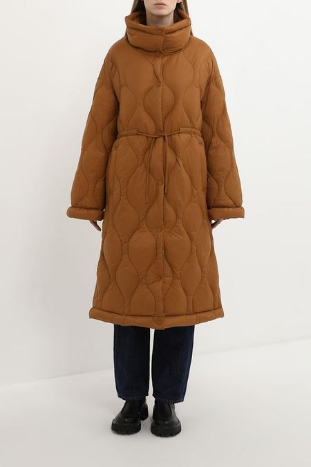 Пальто стеганое на кулиске ELEGANZZA 27975₽