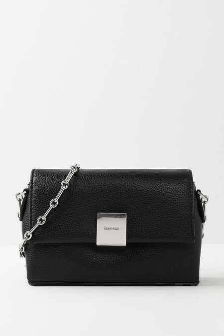 Сумка кросс-боди CK Plaque Calvin Klein 10632₽
