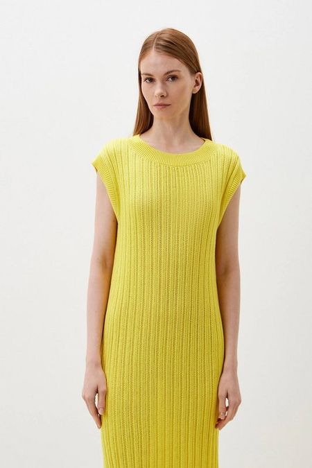 Платье вязаное без рукавов текстурное с разрезами Marhatter 5670₽