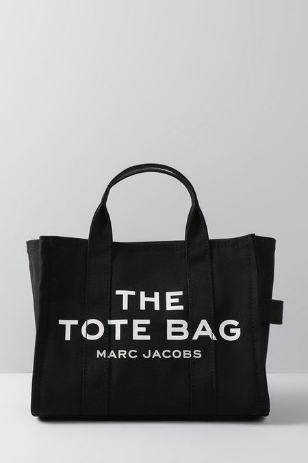 Сумка шоппер The Medium Tote Marc Jacobs 26590₽