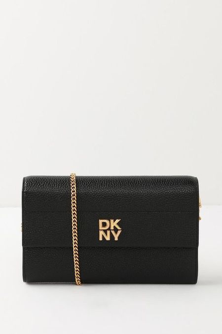 Сумка кросс-боди кожаная Rosa Dkny 19590₽