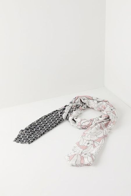 Палантин с принтом Liu Jo 3982₽