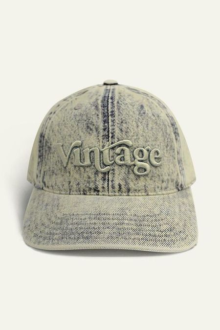 Бейсболка джинсовая с вышивкой Totti 1540₽