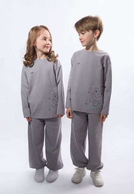 Лонгслив 1st 2590₽