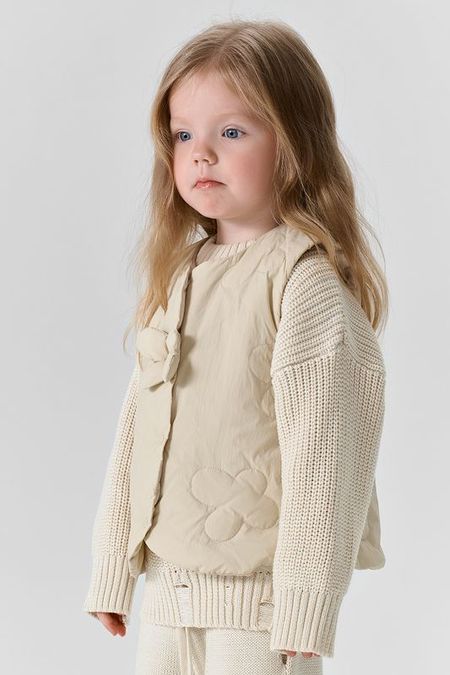 Жилет утепленный с декором Happy Baby 2032₽