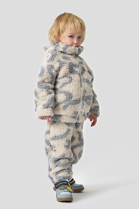 Комплект флисовый из толстовки и брюк с принтом Happy Baby 2430₽