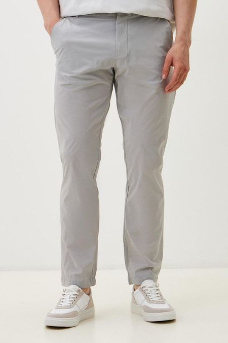 Брюки зауженного кроя Lacoste 15386₽