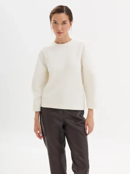 Укороченный свитшот с объемными рукавами SAVAGE 3399₽