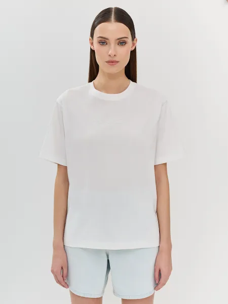 Свободная футболка с деликатным декором SAVAGE 1099₽