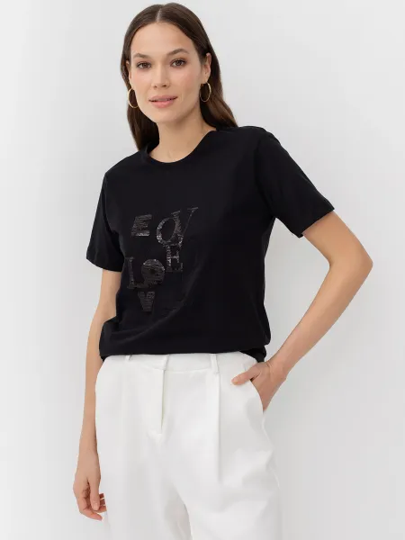 Футболка с сияющей вышивкой пайетками SAVAGE 1299₽