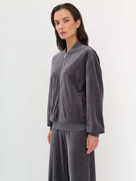 Бомбер из велюра с принтом стразами SAVAGE 4299₽