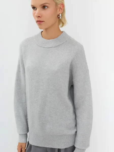 Свитер с люрексом и разрезом на спинке SAVAGE 2999₽