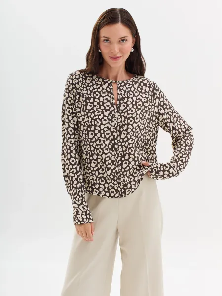 Блуза из 100 вискозы с анималистичным принтом SAVAGE 2999₽