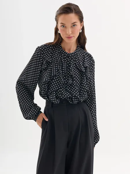 Романтичная блузка с воланами в горошек SAVAGE 3699₽