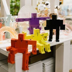 Робот-кубик разные цвета 1200₽