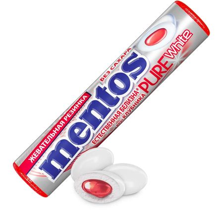 Жевательная резинка Mentos Pure White Клубника, 15,5г