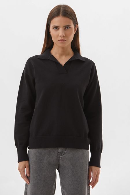 Джемпер с воротником поло 4790₽