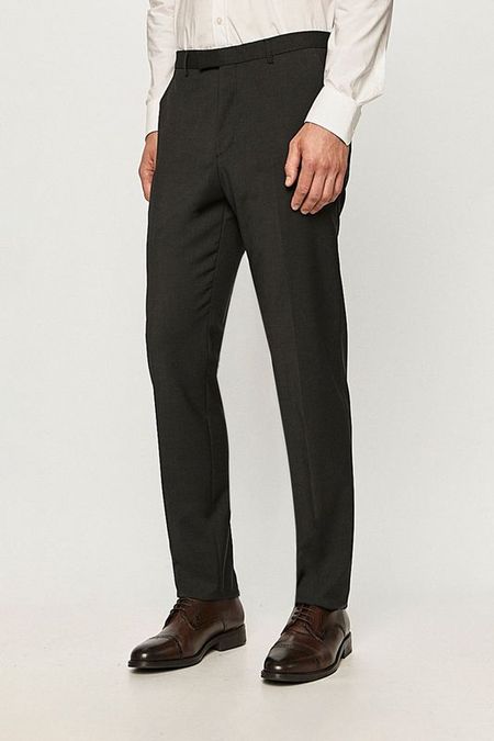 Брюки прямого кроя из шерсти HUGO 6750₽