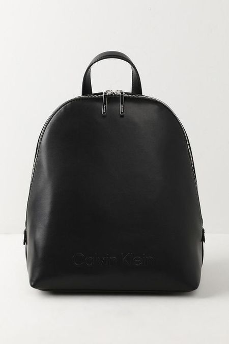 Рюкзак с тиснением логотипа CK Embossed Calvin Calvin Klein 13990₽