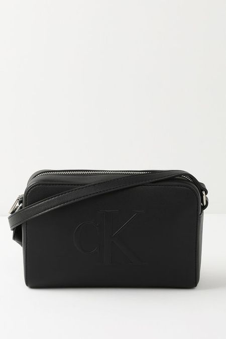 Сумка кросс-боди Calvin Klein 8242₽